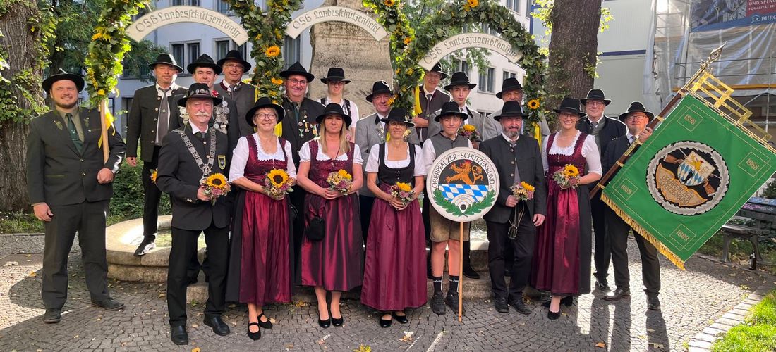 Schützen- und Trachtenumzug in München